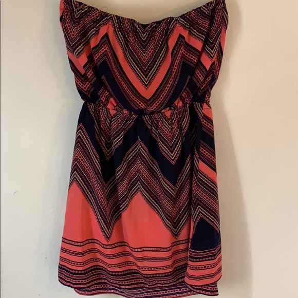 Express dress - Picture 2 of 5